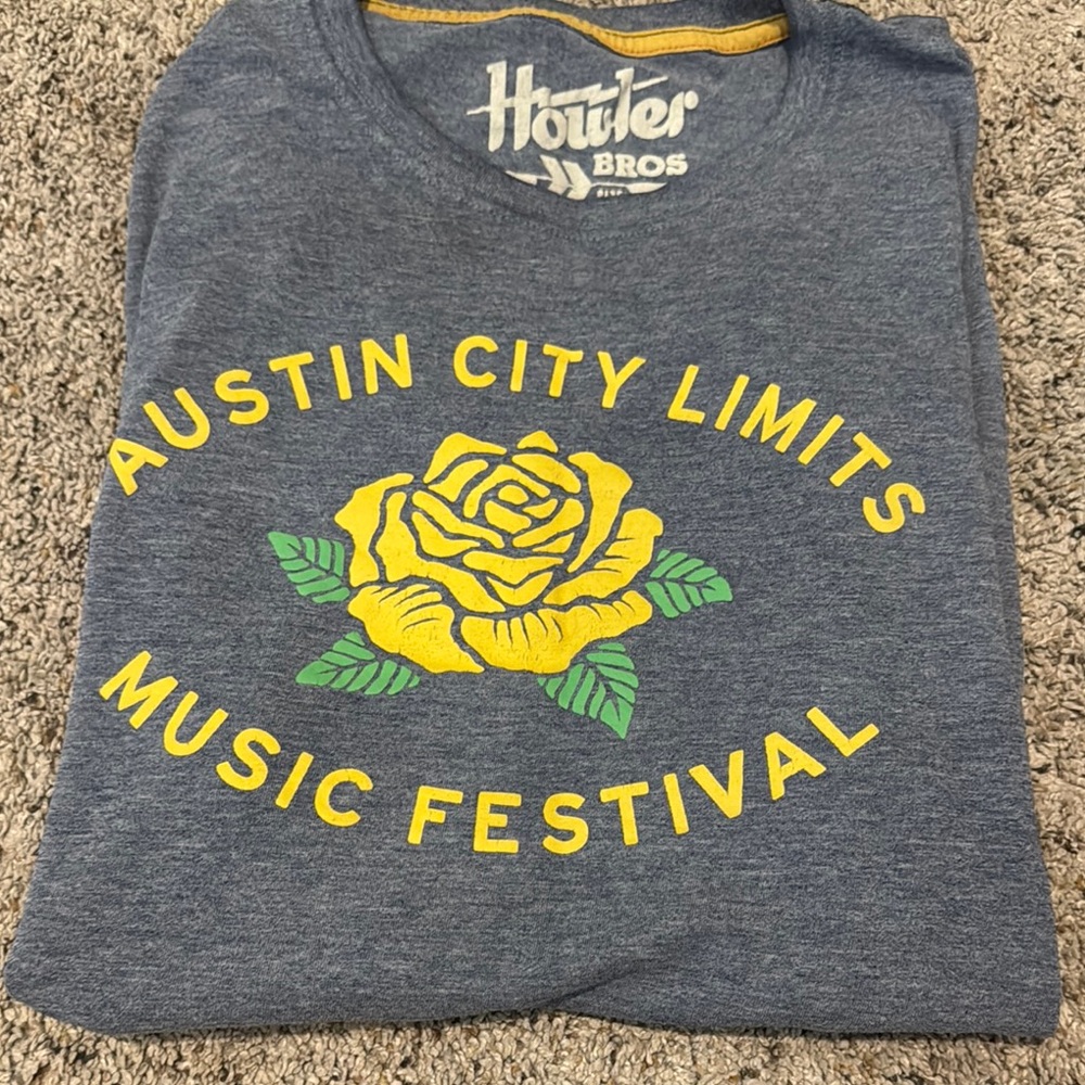Howler Brothers Gray Tee with Yellow and Green Design